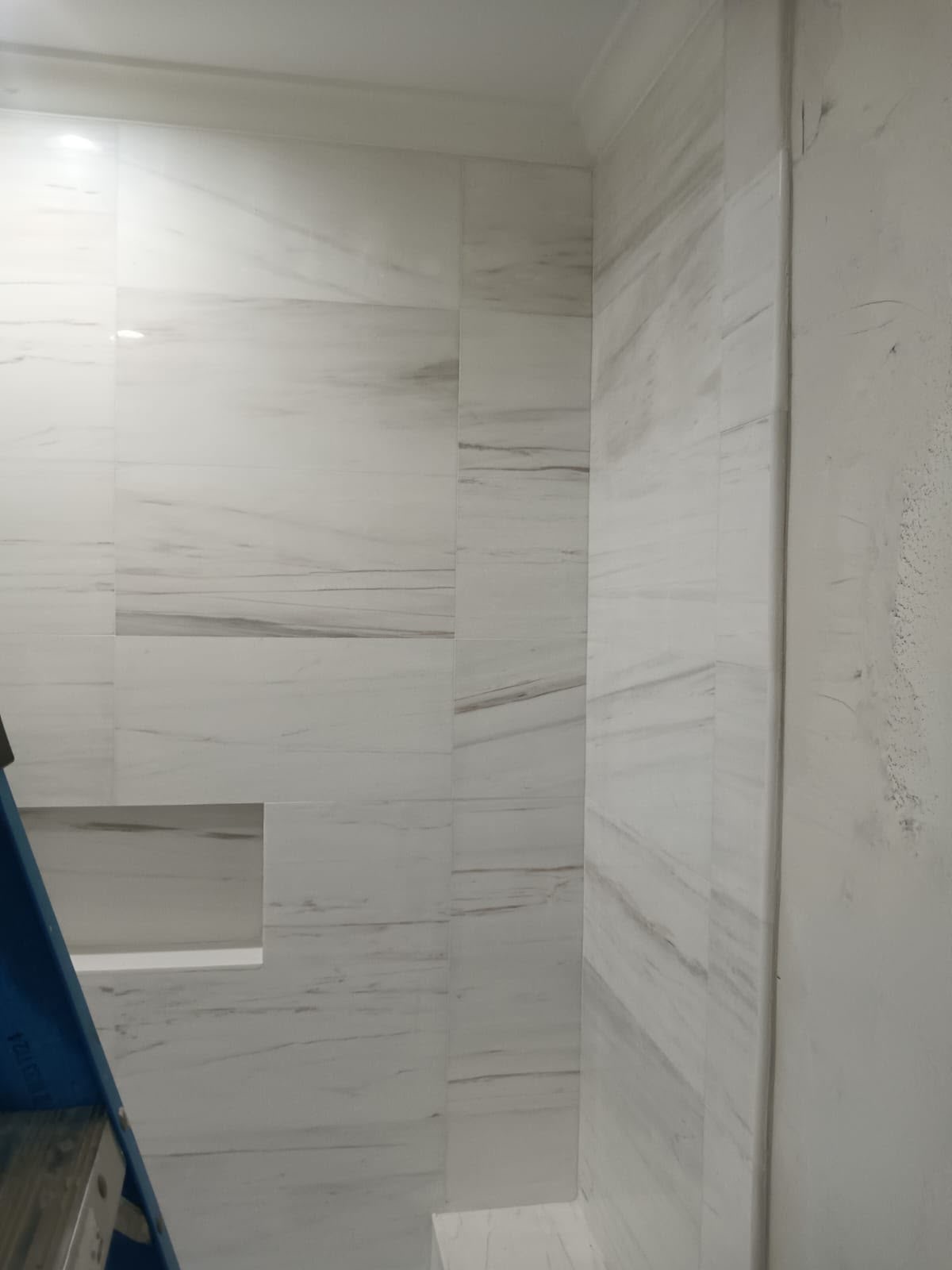 Bright Marble-Plank Shower Tile